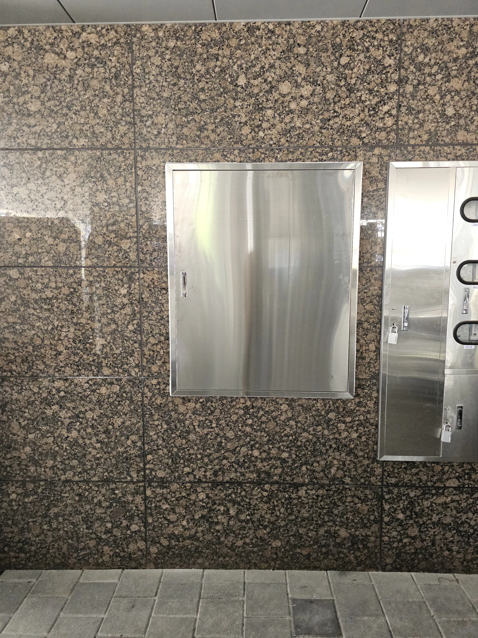 장례식장 천장점검구시공 현장 사진 시공 후